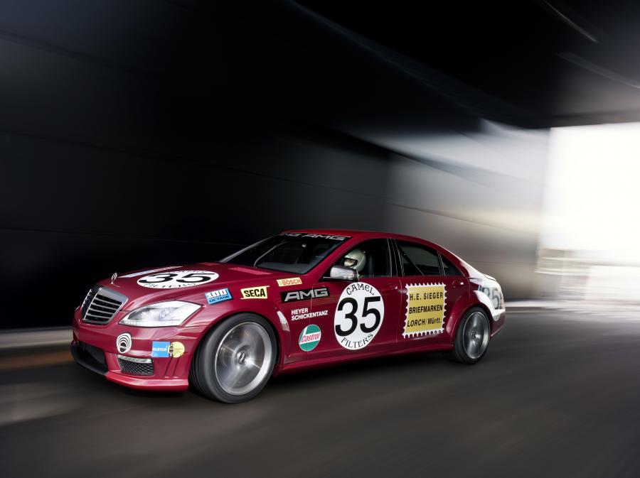  Mercedes-Benz S63 AMG ShowCar 2010 года  (фото 12 из 15)